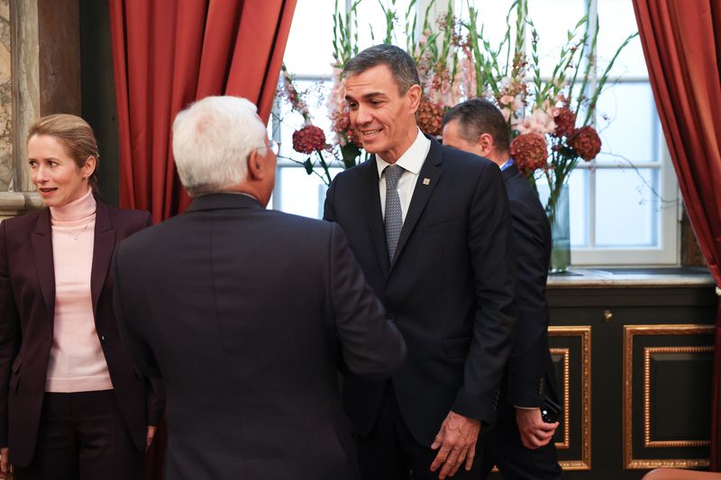 7a10985e-170b-4ec6-a9da-4d9ba6d80859 7a10985e-170b-4ec6-a9da-4d9ba6d80859