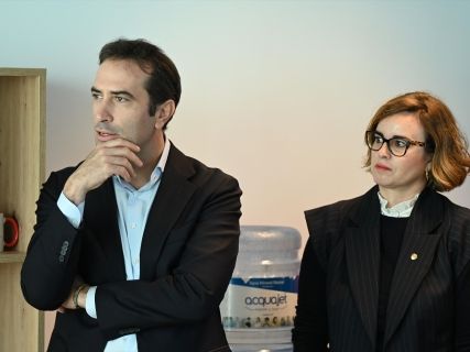 Carlos Cuerpo visita la incubadora de empresas del B Accelerator Tower de Bilbao