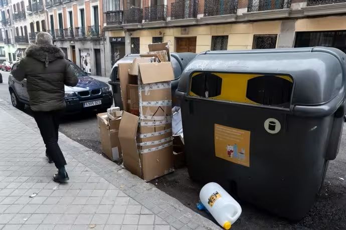 Foto de archivo de un contenedor de basura. Eduardo Parra/Europa Press.