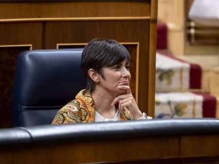 La ministra de Vivienda, Isabel Rodríguez, durante una sesión plenaria en el Congreso de los Diputados | Alberto Ortega (Europa Press).