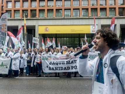 Los médicos anuncian cuatro días de huelga la próxima semana para exigir un Estatuto Marco específico