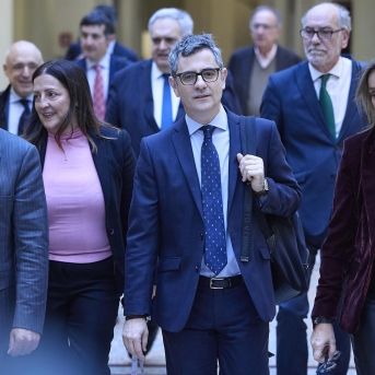 El Senado interroga mañana a Félix Bolaños en la comisión sobre la gestión del CIS El Senado interroga mañana a Félix Bolaños en la comisión sobre la gestión del CIS