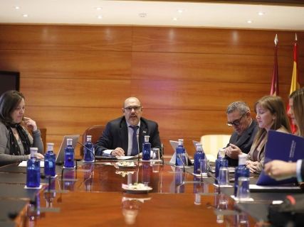 El pleno del jueves debatirá la reforma del Reglamento de las Cortes de C-LM sobre el control del gasto de los grupos