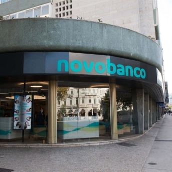 Bruselas autoriza la toma de control total de Novo Banco por el francés BPCE
