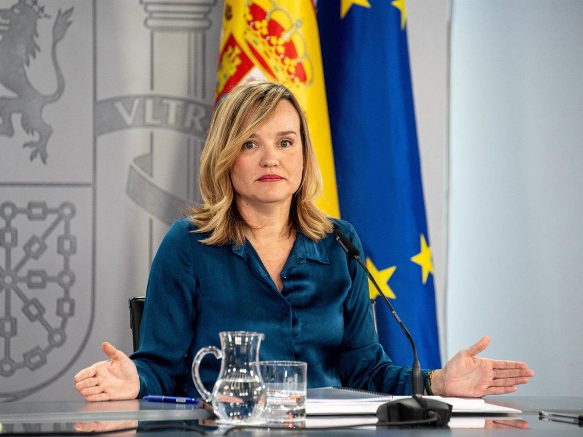 Pilar Alegría admite que su cita con Salazar en un restaurante fue un error  y asegura sentirse traicionada