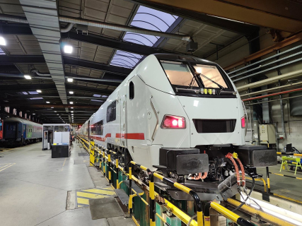 Talgo pacta con Deutsche Bahn recortar a 60 trenes el suministro del modelo 230