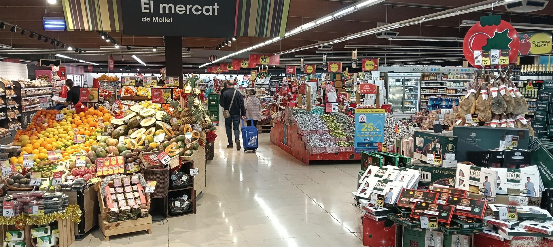 Caprabo anticipa un 9% más de ventas en productos navideños esta campaña