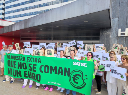SATSE alerta de que enfermeras y fisioterapeutas perderán 350 euros en la paga extra de Navidad
