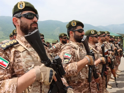 Cuatro muertos, tres policías, en un tiroteo en un control en el sureste de Irán