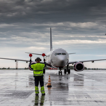 El Gobierno revisa el Programa Estatal de Seguridad Operacional para la aviación civil