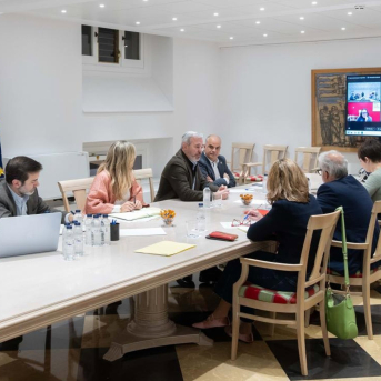 Aragón celebra la unidad del porcino ante la rebaja de aranceles de China Aragón celebra la unidad del porcino ante la rebaja de aranceles de China