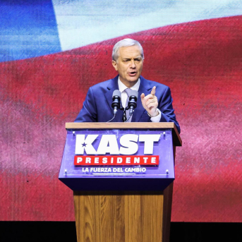 Kast plantea un corredor humanitario para retornar migrantes a sus países de origen Kast plantea un corredor humanitario para retornar migrantes a sus países de origen