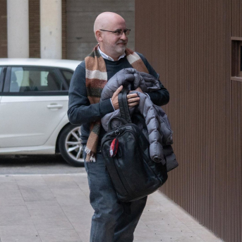 Ampliación | El subdirector de Emergencias supo del primer fallecido por la dana por el exjefe de Bomberos y no por Pradas