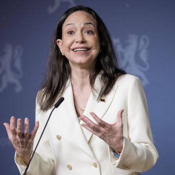 Assange demanda a la Fundación Nobel por usar el premio de la paz como instrumento de guerra Assange demanda a la Fundación Nobel por usar el premio de la paz como instrumento de guerra