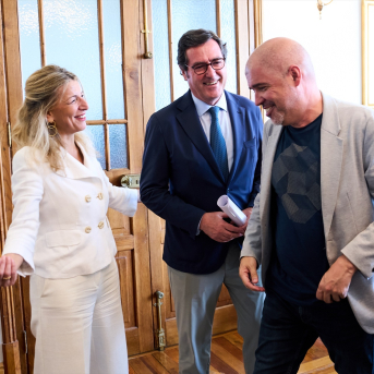 Tregua en la negociación del SMI. La vicepresidenta de Trabajo, Yolanda Díaz, el presidente de la CEOE, Antonio Garamendi, y el secretario general de CCOO, Unai Sordo, en una imagen de archivo | Juanma Serrano / Europa Press Tregua en la negociación del SMI. La vicepresidenta de Trabajo, Yolanda Díaz, el presidente de la CEOE, Antonio Garamendi, y el secretario general de CCOO, Unai Sordo, en una imagen de archivo | Juanma Serrano / Europa Press