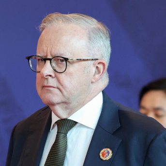 Albanese quiere retirar visados a quienes “inciten al odio” tras la matanza en una playa de Sídney