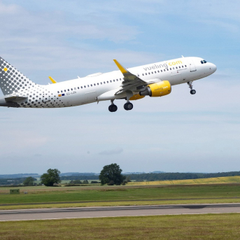 Santiago sumará vuelos directos a Marrakech, Ibiza y Jeréz este verano