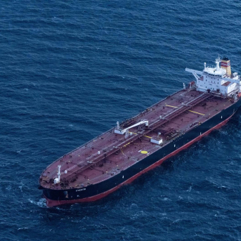 La UE castiga con sanciones a 41 barcos de la flota fantasma rusa