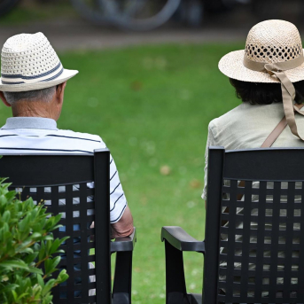 Las gestoras reclaman subir el tope a planes de pensiones y la adscripción automática a los de empleo