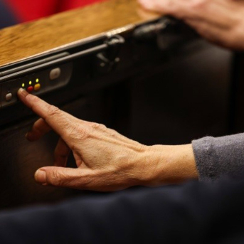 El Parlament propone cuota cero para autónomos en los dos primeros años de actividad El Parlament propone cuota cero para autónomos en los dos primeros años de actividad