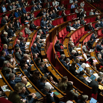 El Parlamento francés anula las condenas a mujeres por abortos previos a la ley de 1975 El Parlamento francés anula las condenas a mujeres por abortos previos a la ley de 1975