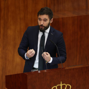 La oposición denuncia que “se expulse” a trabajadores a la periferia por la crisis de vivienda: “Madrid se desborda”