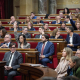 El Parlament reclama al Gobierno ceder a la Generalitat las competencias en inmigración
