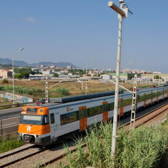 Renfe renovará la flota de Rodalies de Catalunya con un préstamo de 500 millones del BEI Renfe renovará la flota de Rodalies de Catalunya con un préstamo de 500 millones del BEI