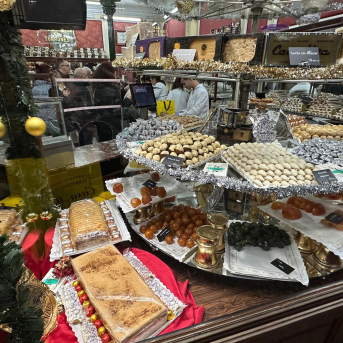 El dulce encara la Navidad con buenas perspectivas y prevé elevar su facturación hasta un 4% El dulce encara la Navidad con buenas perspectivas y prevé elevar su facturación hasta un 4%