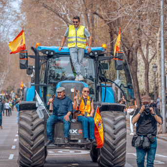 Unión de Uniones llama a una gran tractorada en Madrid el 11 de febrero de 2026 contra los recortes de la PAC y Mercosur