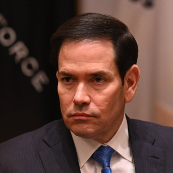 Rubio acusa a Maduro de colaborar con disidencias de las FARC y el ELN en el envío de droga a EEUU Rubio acusa a Maduro de colaborar con disidencias de las FARC y el ELN en el envío de droga a EEUU