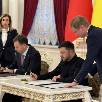 Ucrania y Portugal sellan un acuerdo para producir juntos drones marítimos