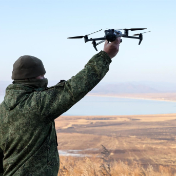 Más de 450 grupos armados han empleado drones en ataques en los últimos cinco años, según ACLED