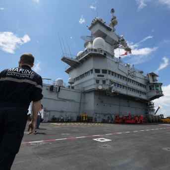 Macron da el pistoletazo de salida al nuevo portaaviones que sustituirá al Charles de Gaulle