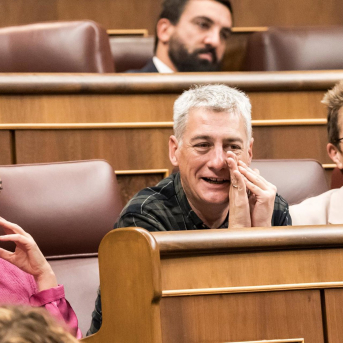 EH Bildu pacta con el Gobierno extender hasta 2026 el veto a desahucios de familias vulnerables EH Bildu pacta con el Gobierno extender hasta 2026 el veto a desahucios de familias vulnerables