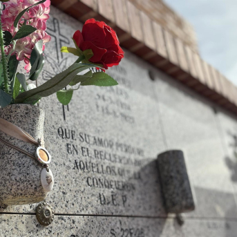 Grupo Albia refuerza su negocio de cementerios con la compra de Procenesa