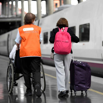 Transportes encarga por 26 millones la vigilancia y seguridad de Adif en la zona noroeste