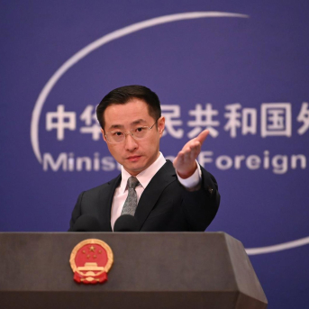 China exige a Estados Unidos cumplir sus “compromisos” y avanzar hacia el “desarme nuclear” global China exige a Estados Unidos cumplir sus “compromisos” y avanzar hacia el “desarme nuclear” global
