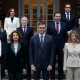  miembros gobierno posan palacio moncloa 23 diciembre 2025 madrid espana
