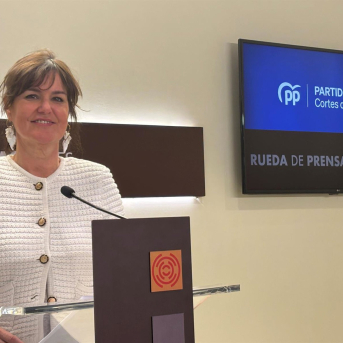 Allué carga contra Pilar Alegría y la acusa de ser una ministra incapaz que dejó la educación para blindar a Sánchez y al PSOE