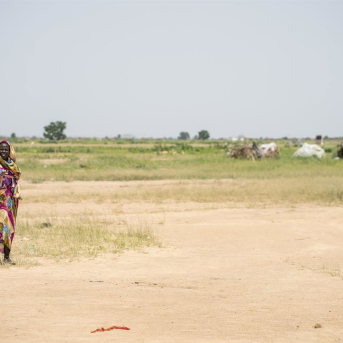 Una mujer en un campamento de desplazados internos cerca de Nyala, en Darfur Sur, Sudán (archivo) Europa Press/Contacto/Gregg Brekke