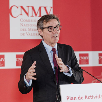 El presidente de la CNMV, Carlos San Basilio, interviene durante la presentación del plan de actividades para 2025, en la sede de la Comisión Nacional del Mercado de Valores (CNMV), a 26 de febrero de 2025, en Madrid (España). Carlos Luján - Europa Press El presidente de la CNMV, Carlos San Basilio, interviene durante la presentación del plan de actividades para 2025, en la sede de la Comisión Nacional del Mercado de Valores (CNMV), a 26 de febrero de 2025, en Madrid (España). Carlos Luján - Europa Press