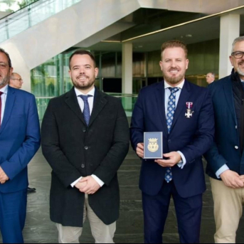 Miembros del grupo municipal de Vox en Dos Hermanas (Sevilla) VOX