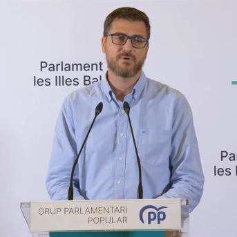 El portavoz del PP en el Parlament, Sebastià Sagreras, en rueda de prensa. Recurso. Archivo. PARLAMENT El portavoz del PP en el Parlament, Sebastià Sagreras, en rueda de prensa. Recurso. Archivo. PARLAMENT