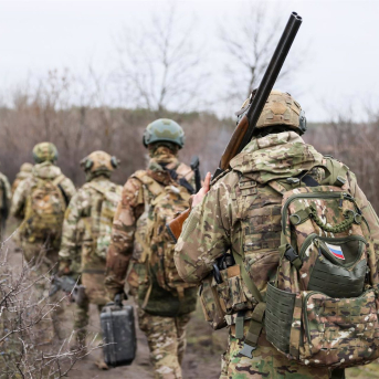 Militares del Ejército de Rusia durante unas maniobras en Lugansk, una provincia de Ucrania parcialmente ocupada en el marco de la invasión lanzada en febrero de 2022 (archivo) Europa Press/Contacto/Alexander Reka