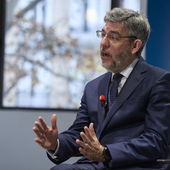 El vicesecretario de Economía y Desarrollo Sostenible del PP, durante una entrevista con Europa Press en la sede del PP. JESUS HELLIN/STUDIO MEDIA 19