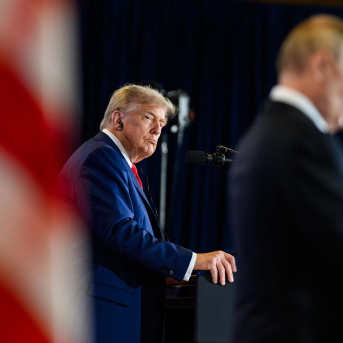 Donald Trump y Vladimir Putin  Europa Press/Contacto/White House