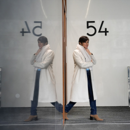 La ministra de Vivienda y Agenda Urbana, Isabel Rodríguez, visita un edificio con viviendas propiedad de CASA 47, la Entidad Estatal de Vivienda. Adrián Irago/Europa Press.