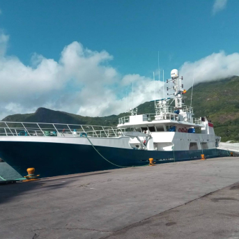 Barco Pesquero en Seychelles SATLINK