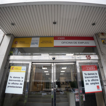Fachada de la oficina del INEM. Eduardo Parra - Europa Press